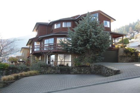 Photo of property in 2 York Street, Queenstown, 9300