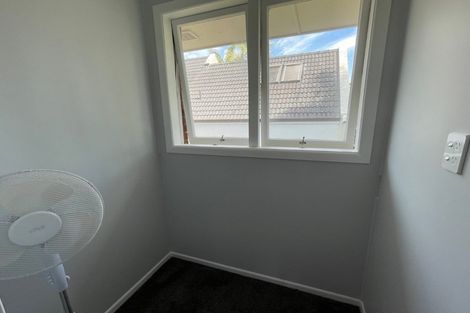 Photo of property in 2/19 Bucklands Beach Road, Bucklands Beach, Auckland, 2012