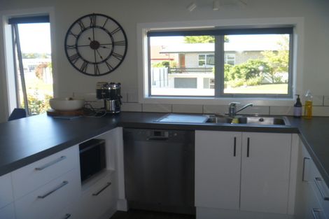 Photo of property in 76 Ashworth Street, Alexandra, 9320