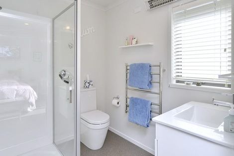 Photo of property in 30 Taiore Crescent, Marshland, Christchurch, 8083