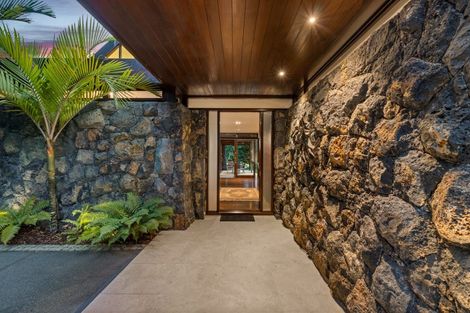 Photo of property in 20 Oscar Road, Greenhithe, Auckland, 0632