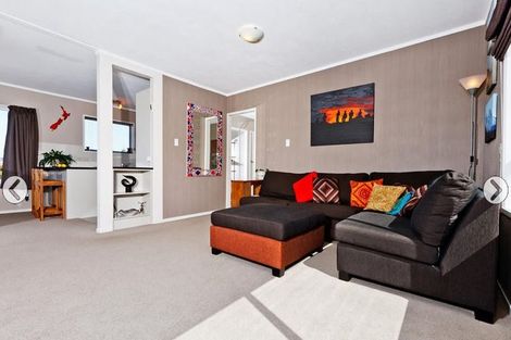 Photo of property in 1/240 Onewa Road, Birkenhead, Auckland, 0626