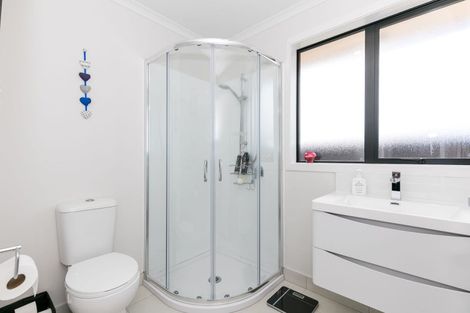 Photo of property in 3 Manawaroa Close, Grandview Heights, Hamilton, 3200