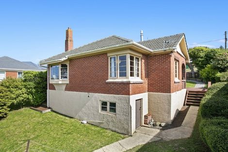 Photo of property in 135 Forfar Street, Clyde Hill, Dunedin, 9011