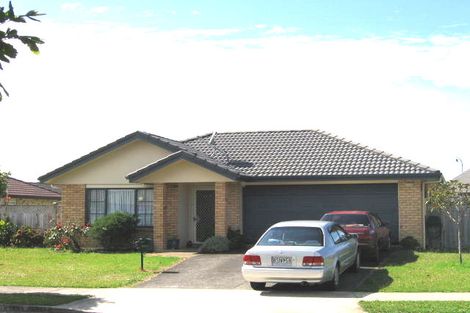 Photo of property in 13 Hillwell Drive, Henderson, Auckland, 0612