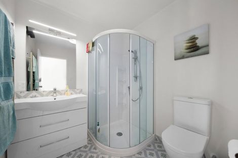 Photo of property in 12 Burgundy Drive, Martinborough, 5711