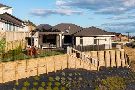 Photo of property in 19 Waikaka Place, Rototuna North, Hamilton, 3210