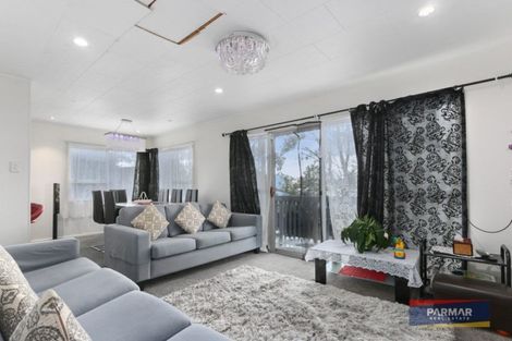 Photo of property in 64 Reynella Drive, Massey, Auckland, 0614