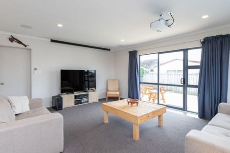 Photo of property in 11 Myrlene Place, Nawton, Hamilton, 3200