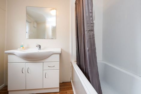 Photo of property in 50 Lombard Street, Palmerston North, 4410