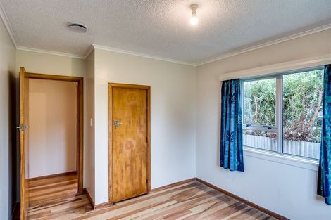 Photo of property in 27 Shackleton Street, Maraenui, Napier, 4110