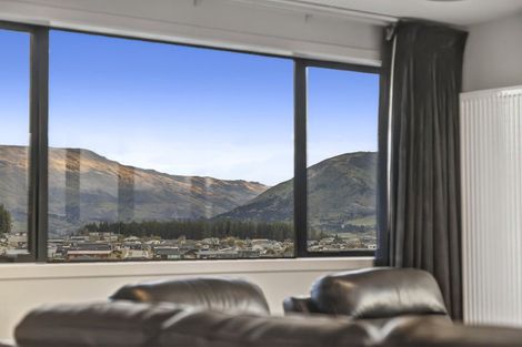Photo of property in 9 Mills Road, Wanaka, 9305