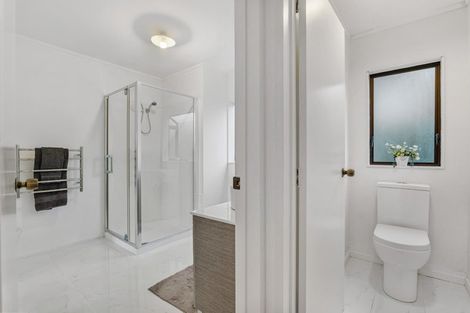 Photo of property in 88b West Harbour Drive, West Harbour, Auckland, 0618