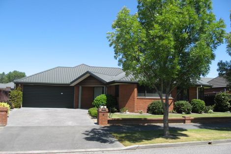 Photo of property in 6 Berkshire Drive Avonhead Christchurch City