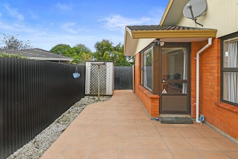 Photo of property in 152 Sawyers Arms Road, Northcote, Christchurch, 8052
