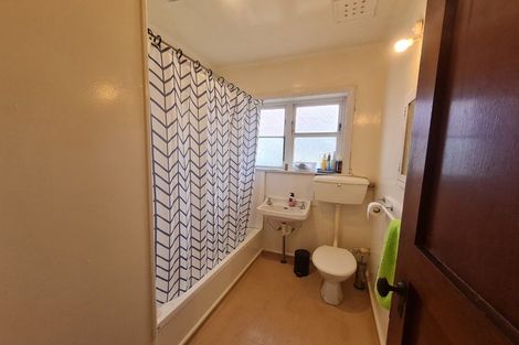 Photo of property in 17 Paeroa Street, Riccarton, Christchurch, 8041