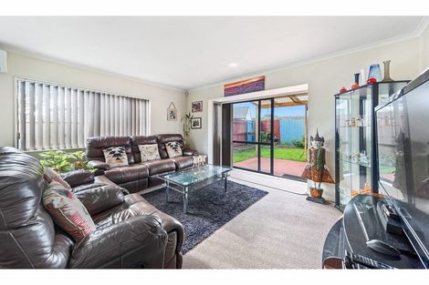 Photo of property in 4 Otago Place, Favona, Auckland, 2024