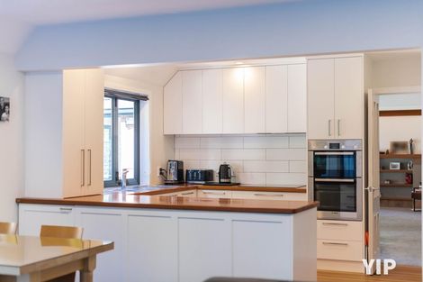 Photo of property in 17a Simla Crescent, Khandallah, Wellington, 6035