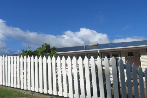 Photo of property in 8 London Road, Korokoro, Lower Hutt, 5012