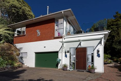 Photo of property in 191 Shaw Road, Oratia, Auckland, 0604