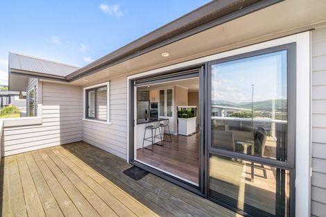 Photo of property in 51 Endeavour Drive, Whitby, Porirua, 5024