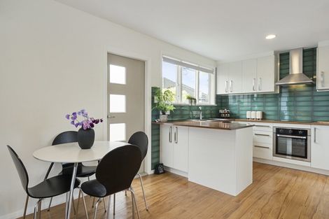 Photo of property in 4/3 Fortune Lane, Trentham, Upper Hutt, 5018