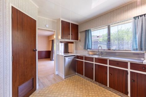 Photo of property in 6 Guy Street, Dannevirke, 4930