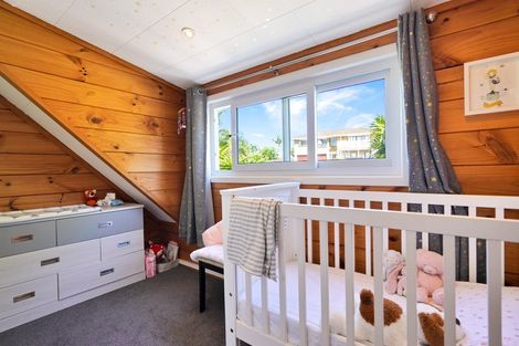 Photo of property in 1/74 Colwill Road, Massey, Auckland, 0614