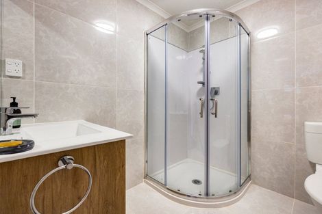 Photo of property in 72 Saint Andrews Terrace, St Andrews, Hamilton, 3200