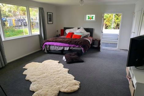 Photo of property in 11 Dellwood Avenue, Henderson, Auckland, 0612