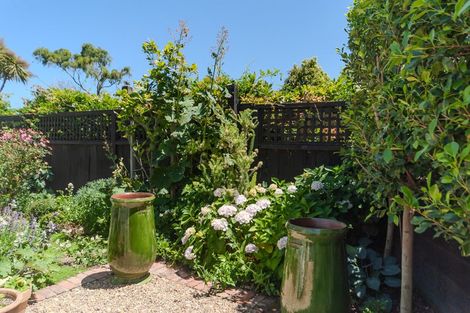 Photo of property in 1 Totara St Rona Bay, Eastbourne, Lower Hutt, 5013