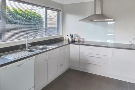 Photo of property in 20 Sunbrae Drive, Silverstream, Upper Hutt, 5019