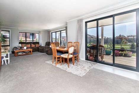 Photo of property in 42 Jarrett Terrace, Leamington, Cambridge, 3432