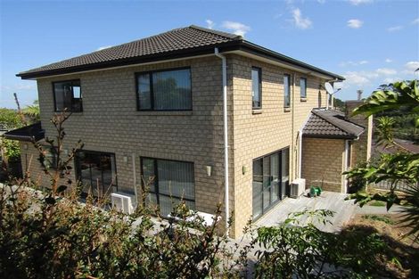 Photo of property in 11 Baker Street, Fairview Heights, Auckland, 0632