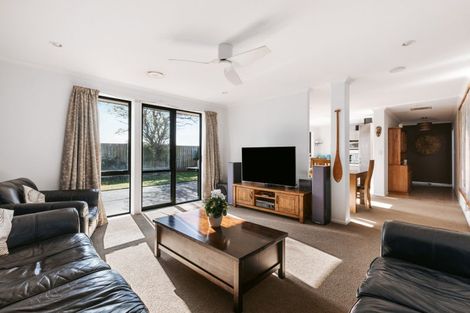 Photo of property in 9 Beachmere Place, Papamoa Beach, Papamoa, 3118