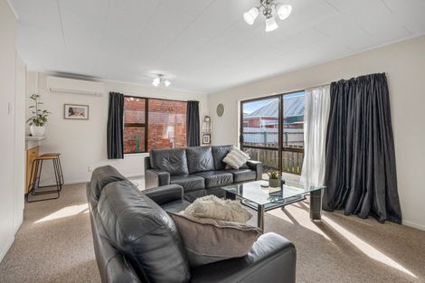 Photo of property in 2/5 Eskvale Street, Saint Kilda, Dunedin, 9012