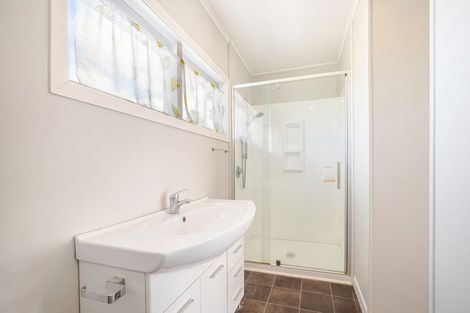 Photo of property in 255 Te Atatu Road, Te Atatu South, Auckland, 0610