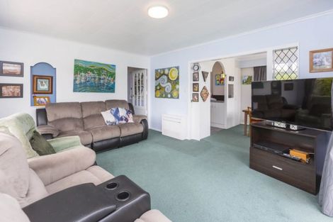 Photo of property in 5 Parera Grove, Heretaunga, Upper Hutt, 5018