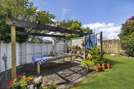 Photo of property in 1 Belmont Rise, Katikati, 3129