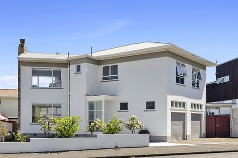 Photo of property in 258 Saint Aubyn Street, New Plymouth, 4310