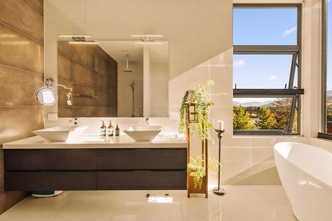 Photo of property in 16 Hayes View Lane, Lake Hayes, Queenstown, 9371