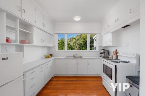 Photo of property in 17 Hollies Crescent, Johnsonville, Wellington, 6037