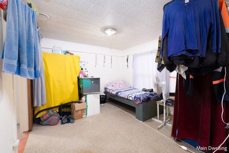 Photo of property in 486 Don Buck Road, Massey, Auckland, 0614