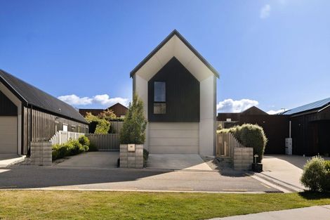 Photo of property in 54 Red Cottage Drive, Lake Hayes, Queenstown, 9304