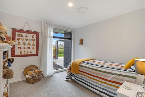 Photo of property in 9 Godley Place, Woodend, 7610