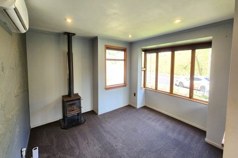 Photo of property in 57 Awanui Street, Merrilands, New Plymouth, 4312