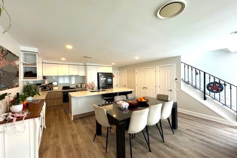 Photo of property in 2 Leneford Drive, East Tamaki, Auckland, 2013