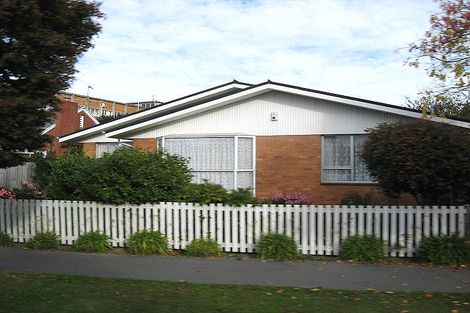 Photo of property in 9 Newbridge Place, Ilam, Christchurch, 8041