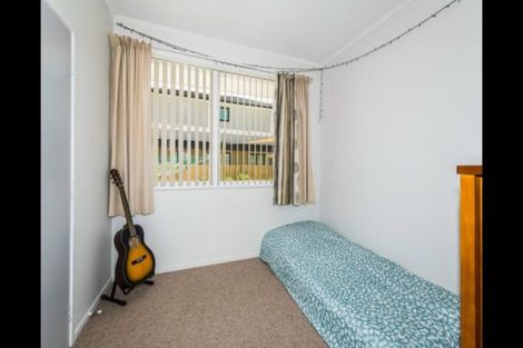 Photo of property in 30c Pinedale Place, Henderson, Auckland, 0610