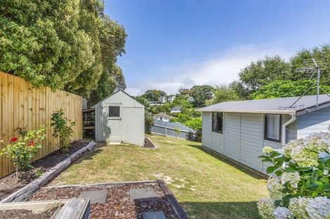 Photo of property in 76 Champion Street, Cannons Creek, Porirua, 5024